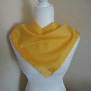 3/9$ **SALE**  Vintage simply yellow scarf